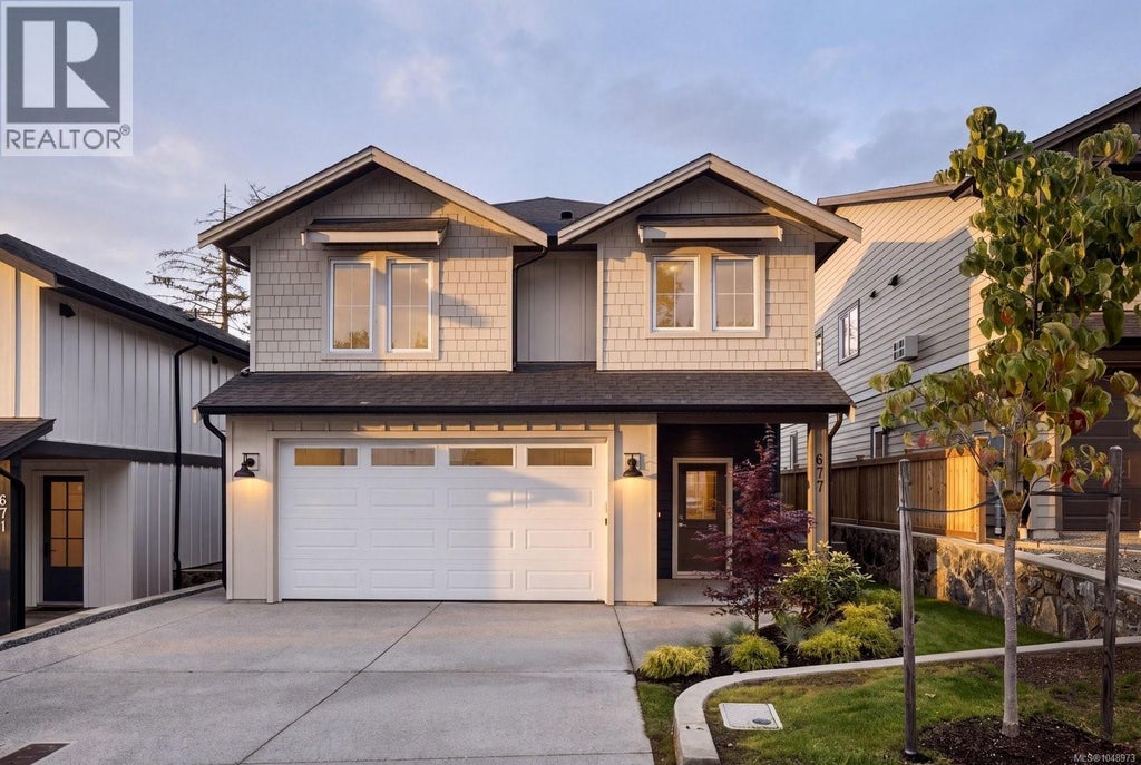 677 MADRONA PL
