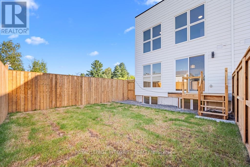 A - 875 CONTOUR STREET