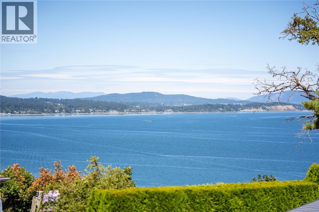 4596 BONNIEVIEW PLACE, SAANICH, BC V8N 3V6 - Image 753358673.jpeg?d=l