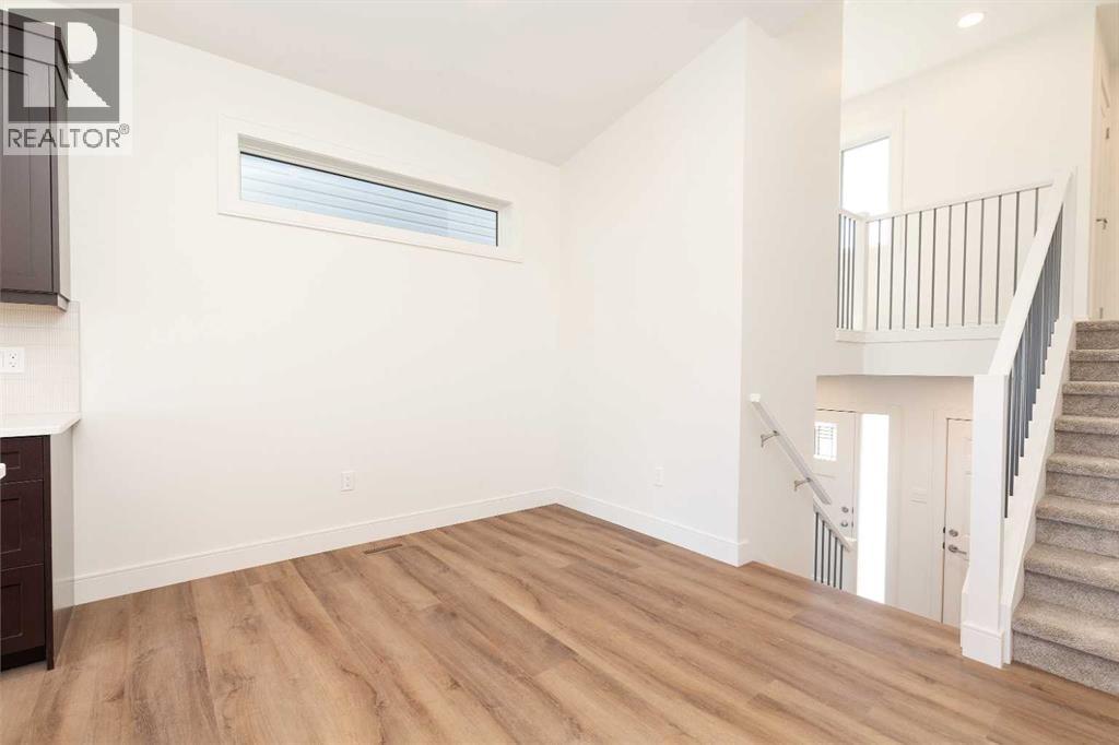 561 Malahat Green W