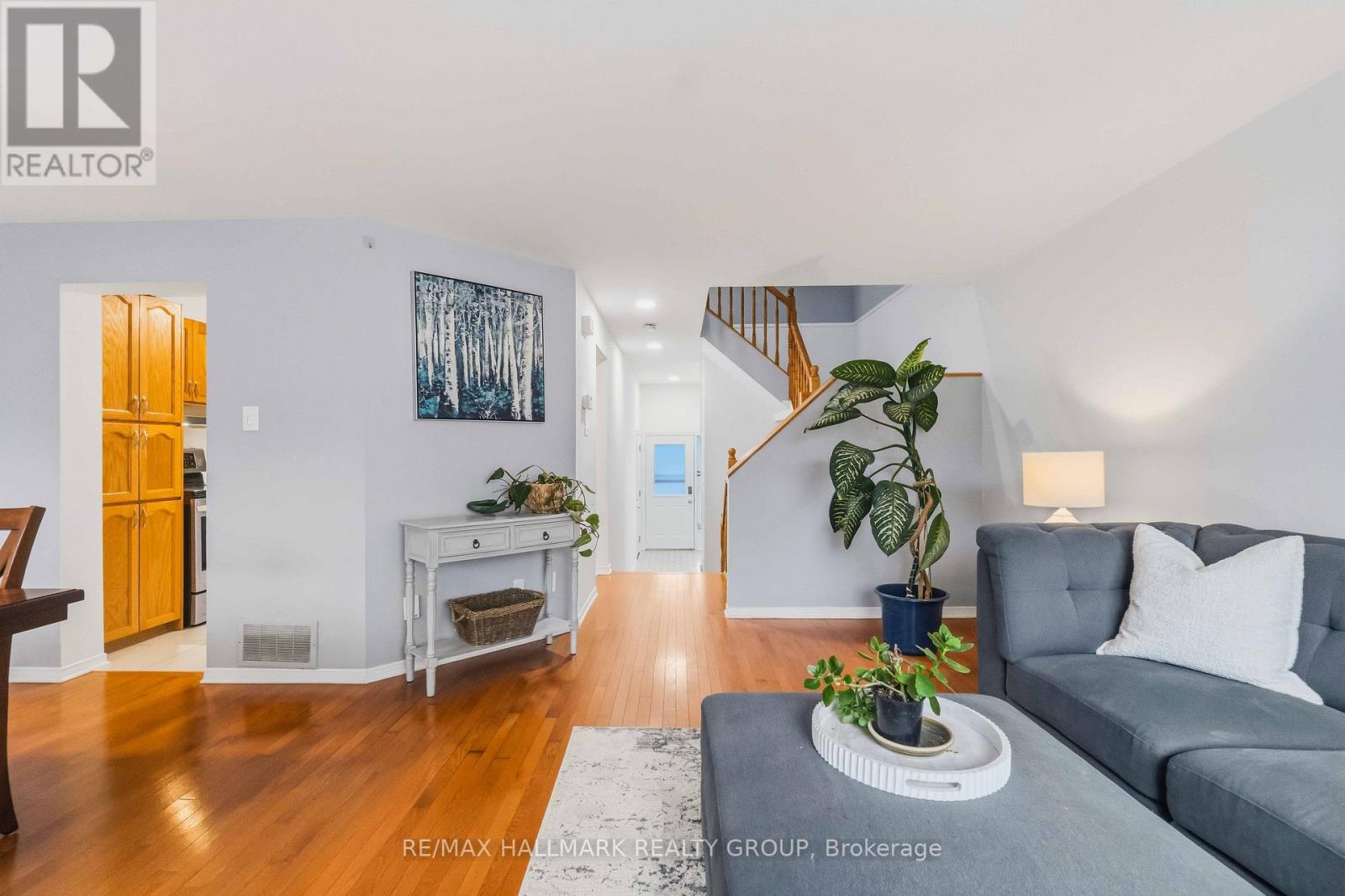 6 MARAVISTA DRIVE