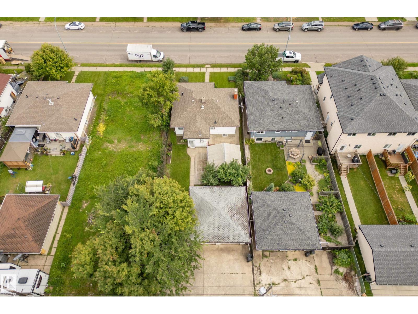 10426 79 ST NW