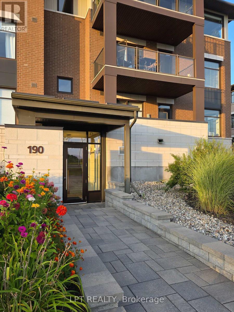 203 - 190 GUELPH PRIVATE