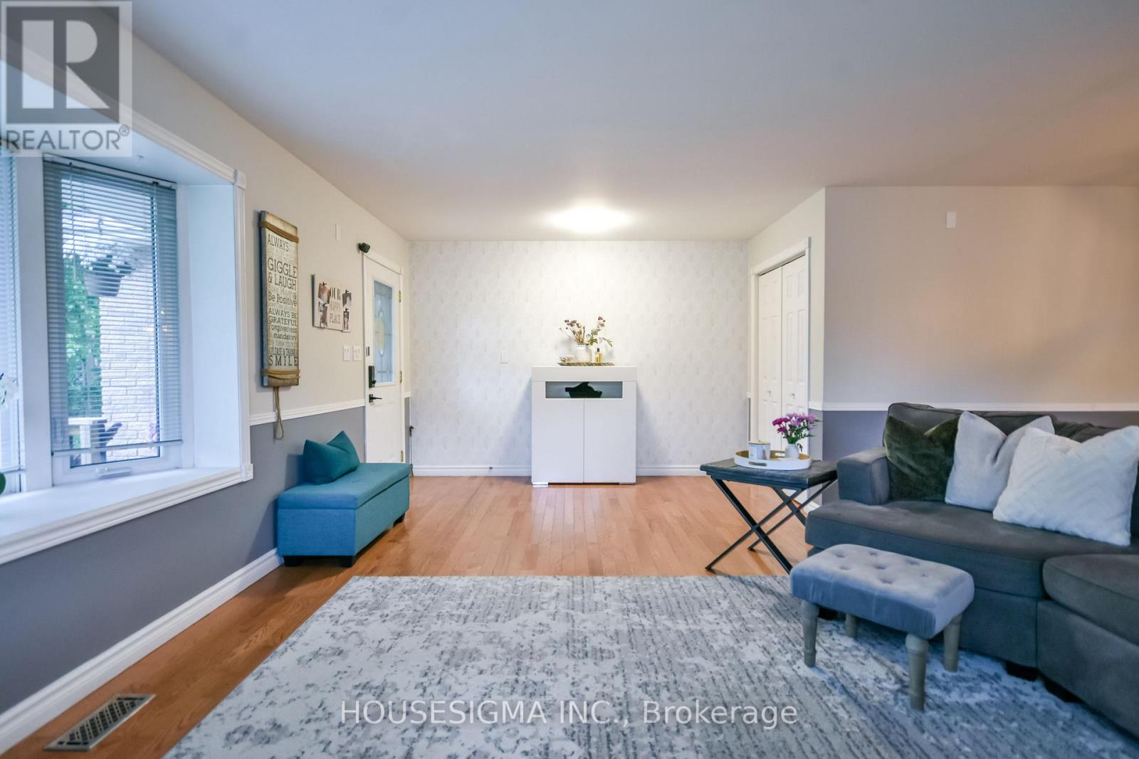 3965 PARKSIDE DRIVE
