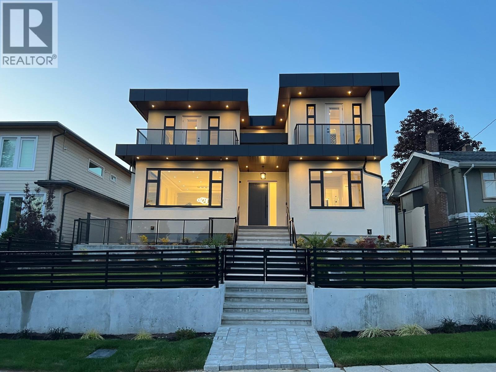 214 W 24TH STREET