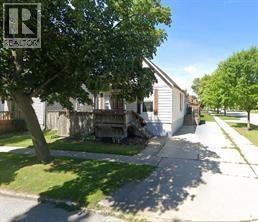 281 Mitton STREET North