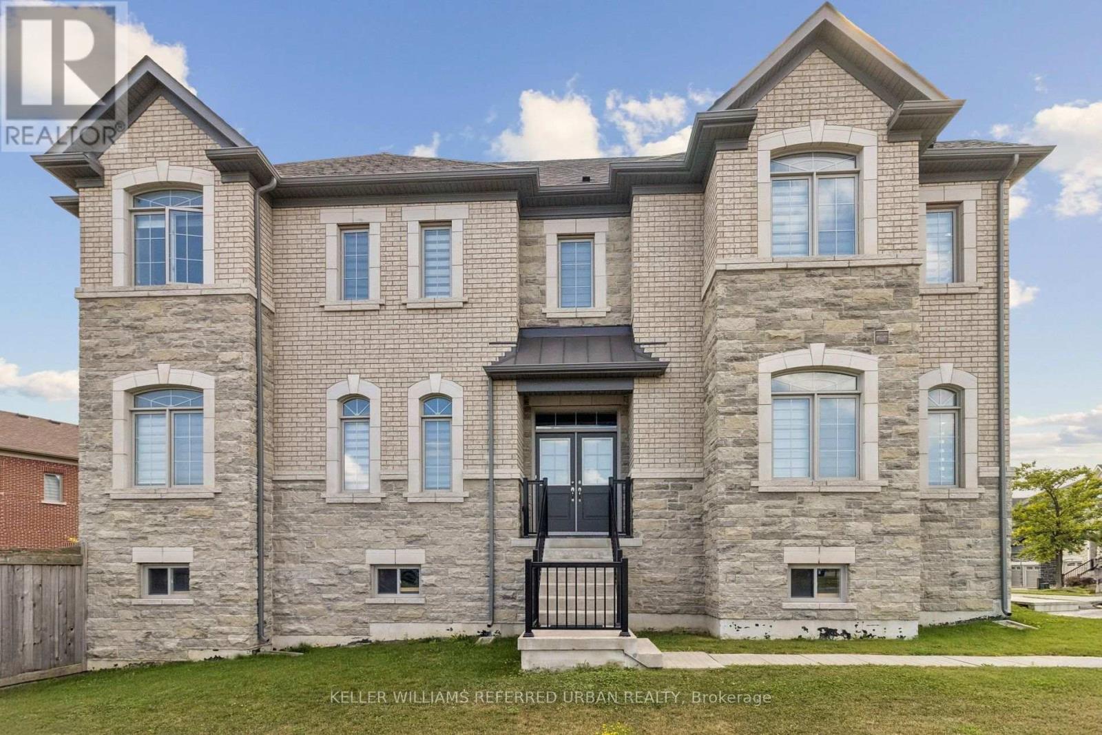 54 LEARY CRESCENT