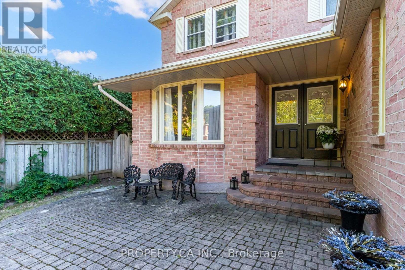 411 FREEMAN CRESCENT