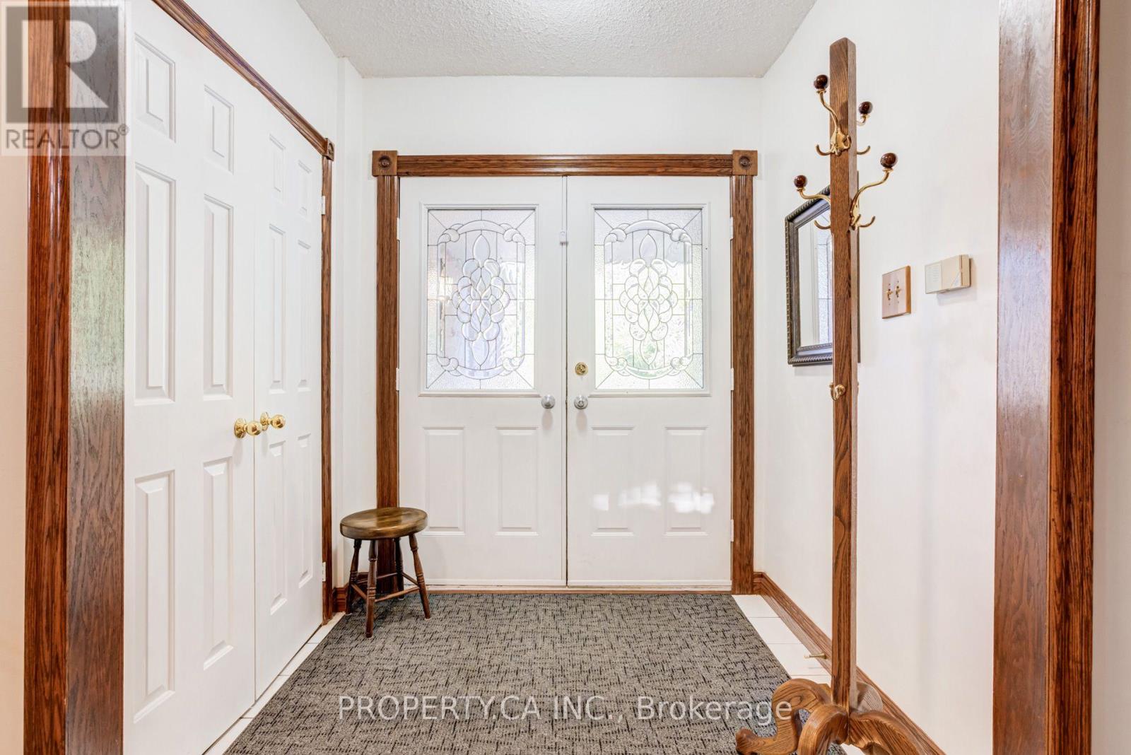 411 FREEMAN CRESCENT