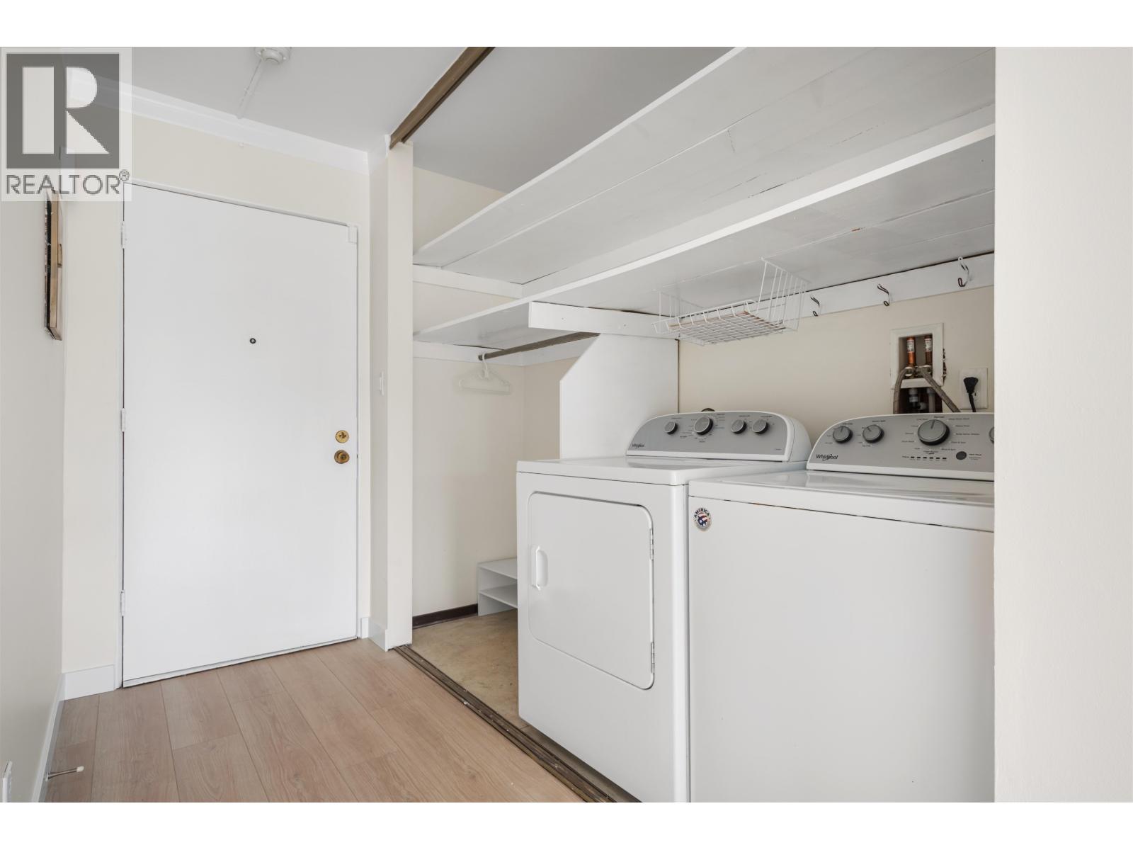 204 127 E 4TH STREET