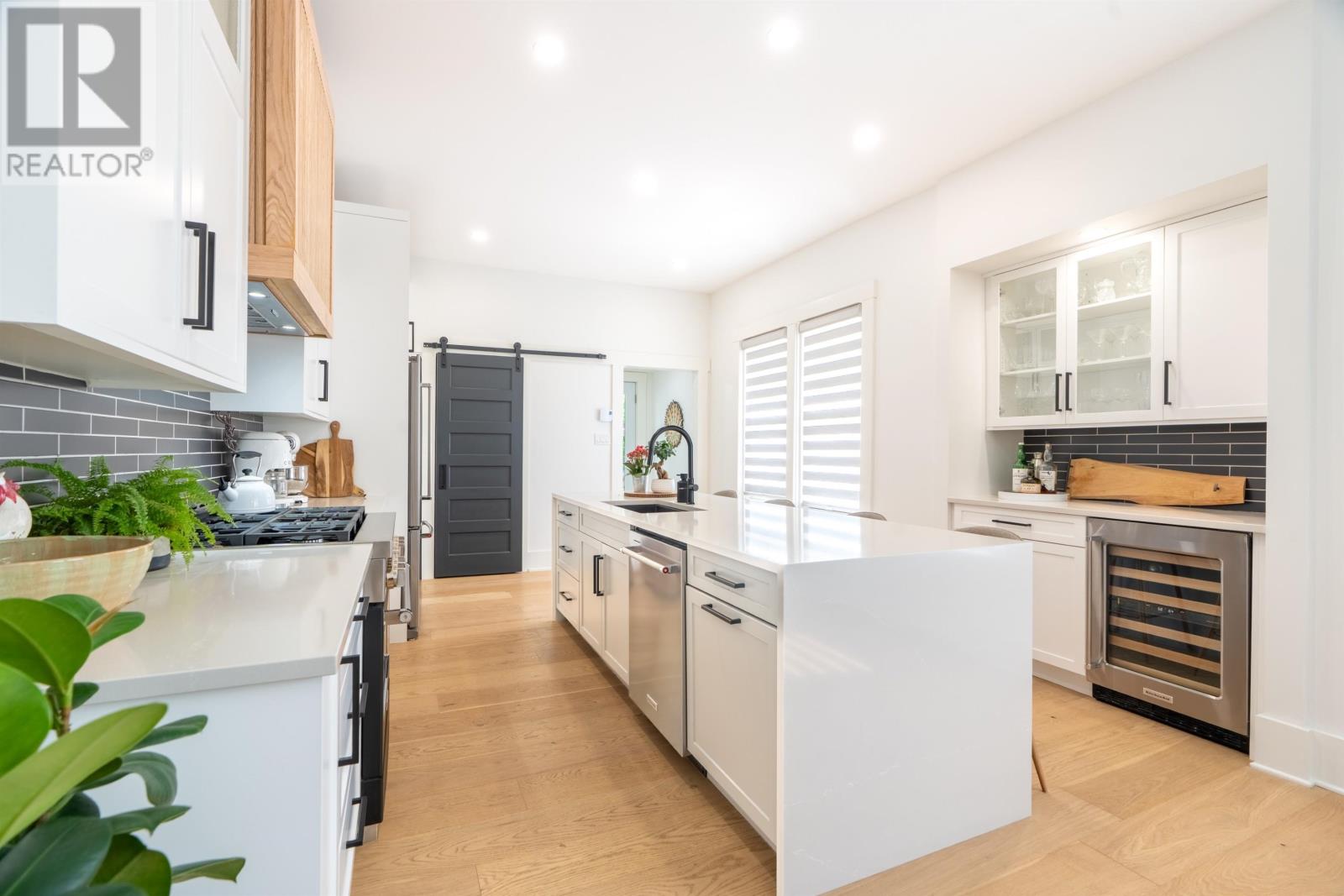 20 NORTH RIVER Road - Photo 4