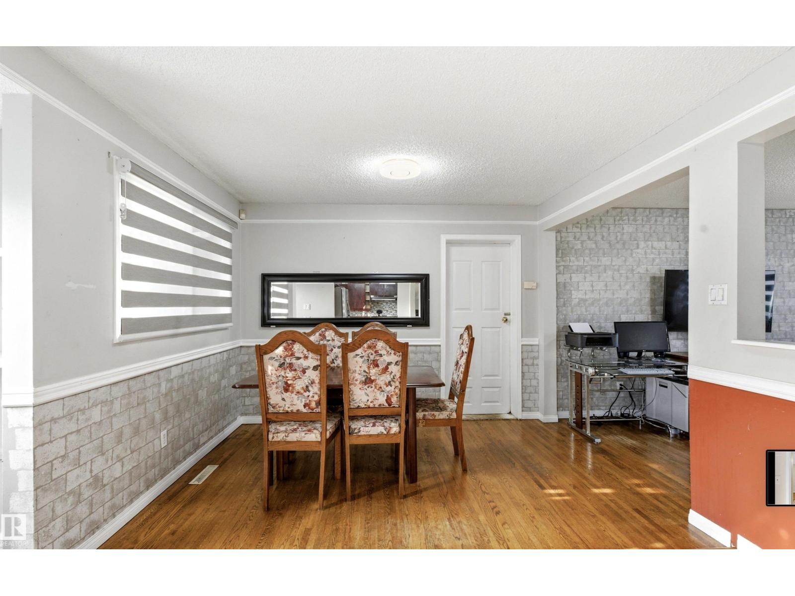 13604 90A ST NW