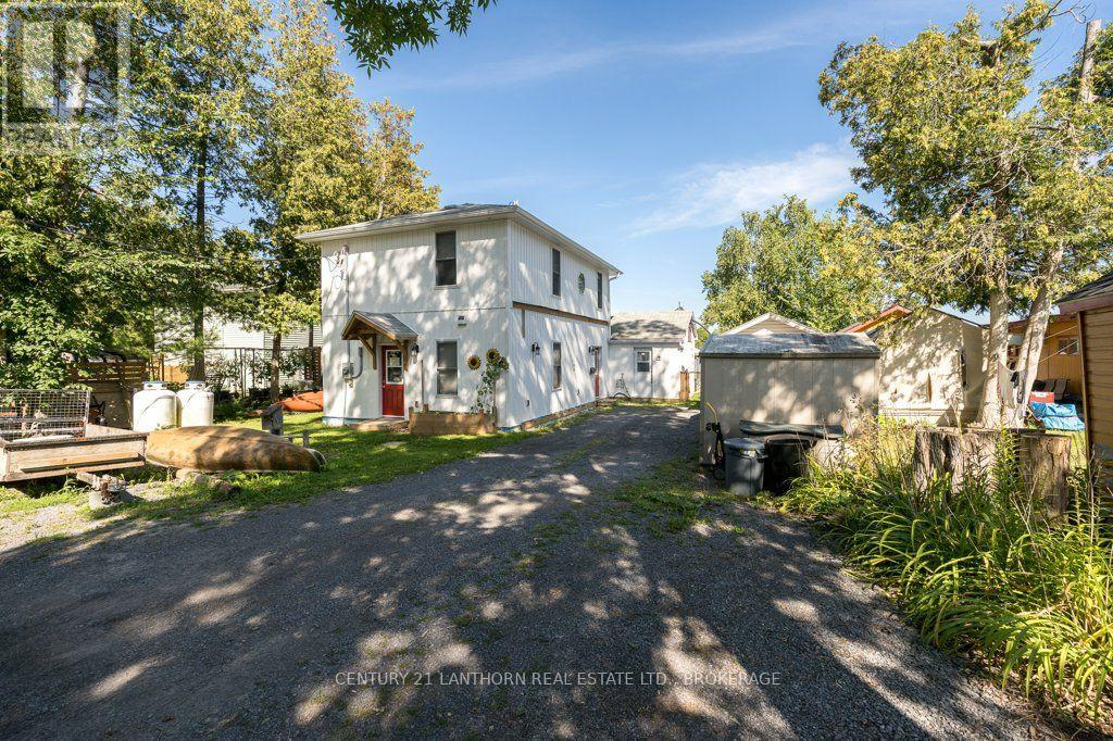 74 COTTAGE LANE