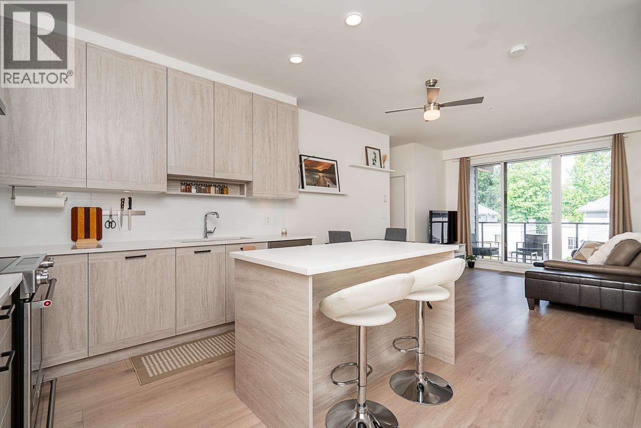 303 7579 16TH STREET