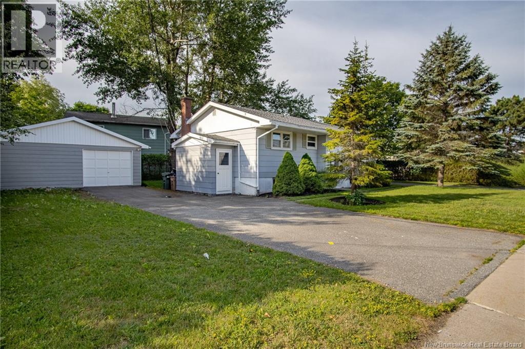 19 Woodward Avenue - Photo 2