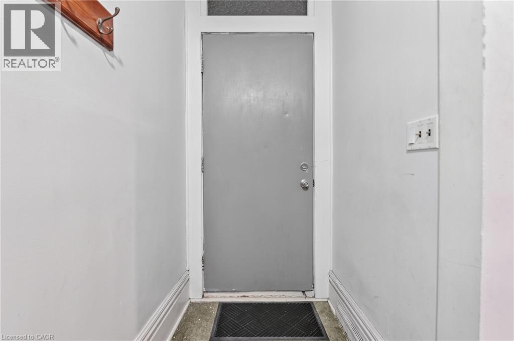 199 N LOCKE Street N