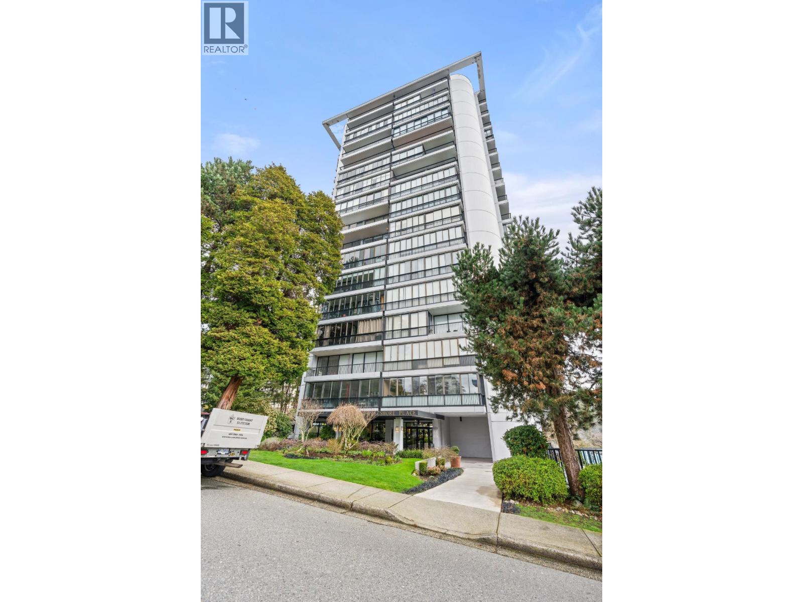 704 650 16TH STREET