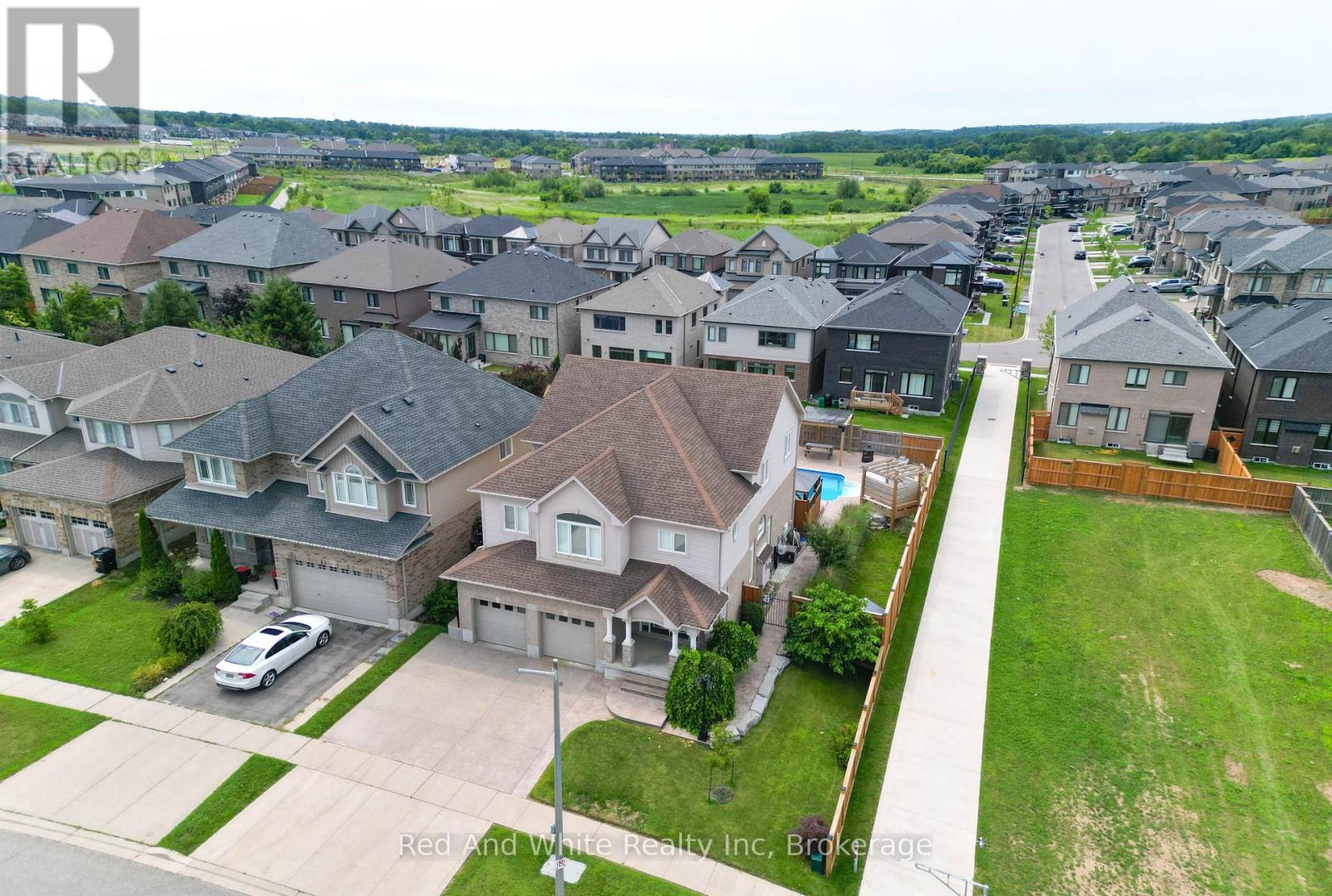 167 WESTCLIFF WAY
