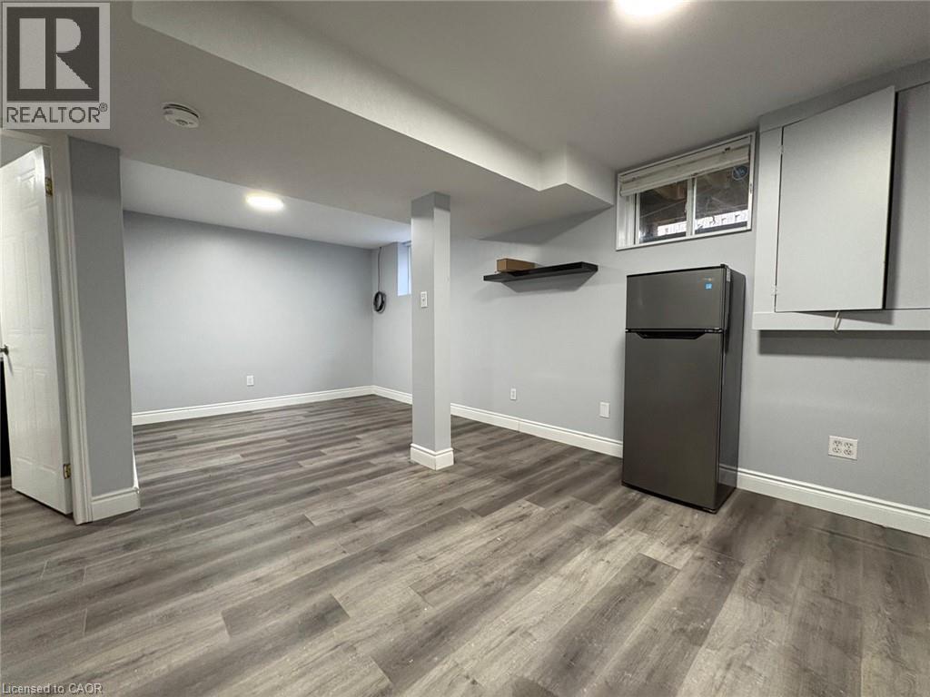 100 MASTERSON Crescent Unit# LOWER
