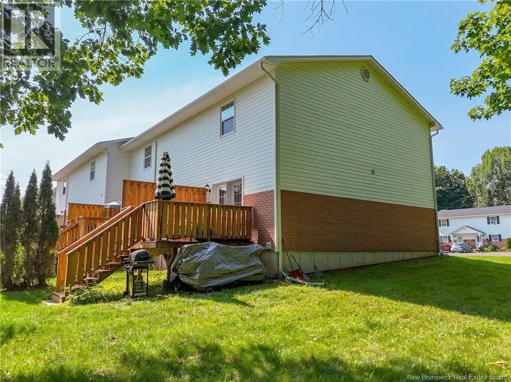175 Riverside Drive Unit# 9 - Photo 4
