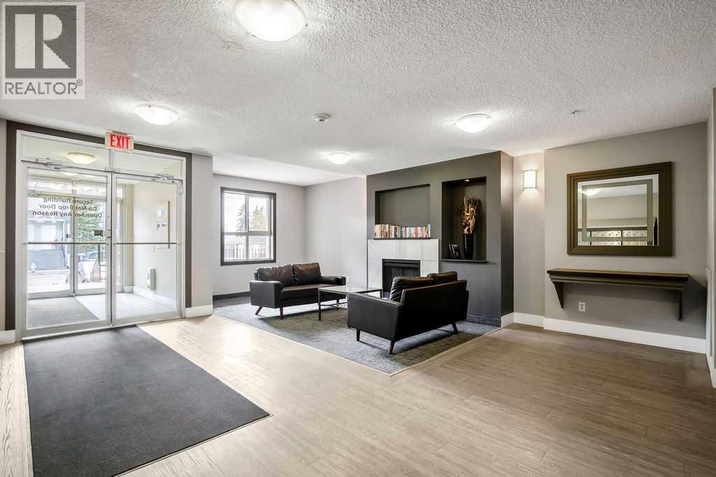 4301, 73 Erin Woods Court SE