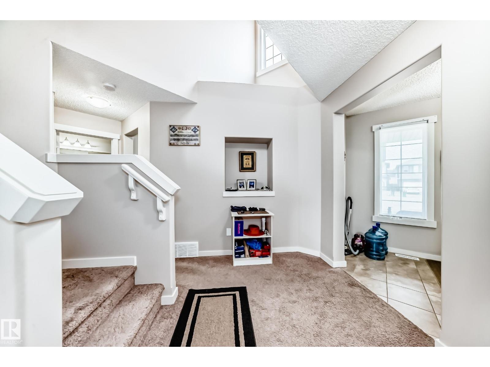 2808 36 AV NW