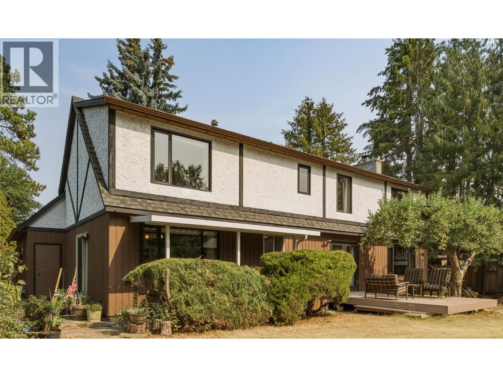 7603 De Jong Drive