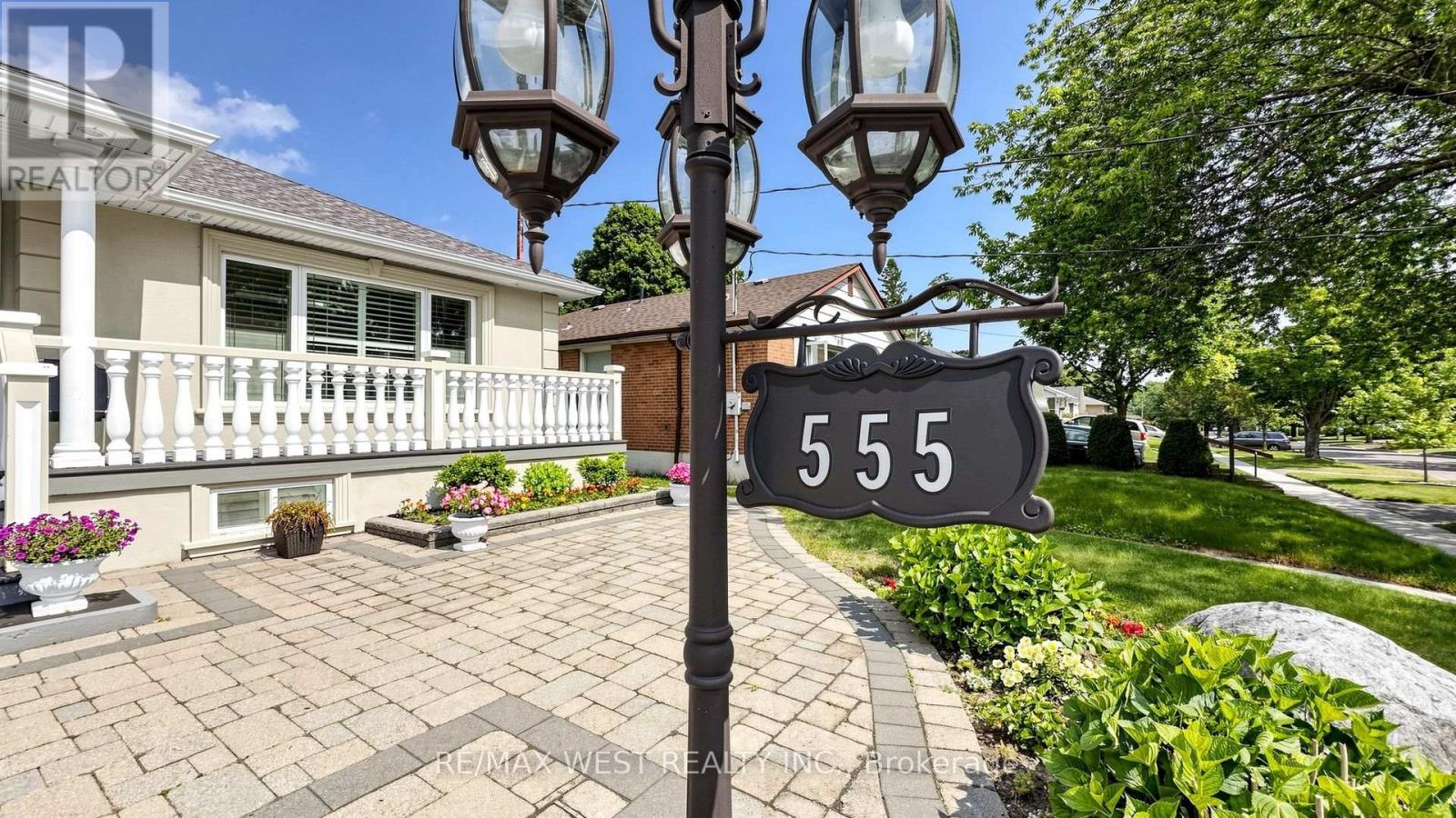 555 MCCOWAN ROAD