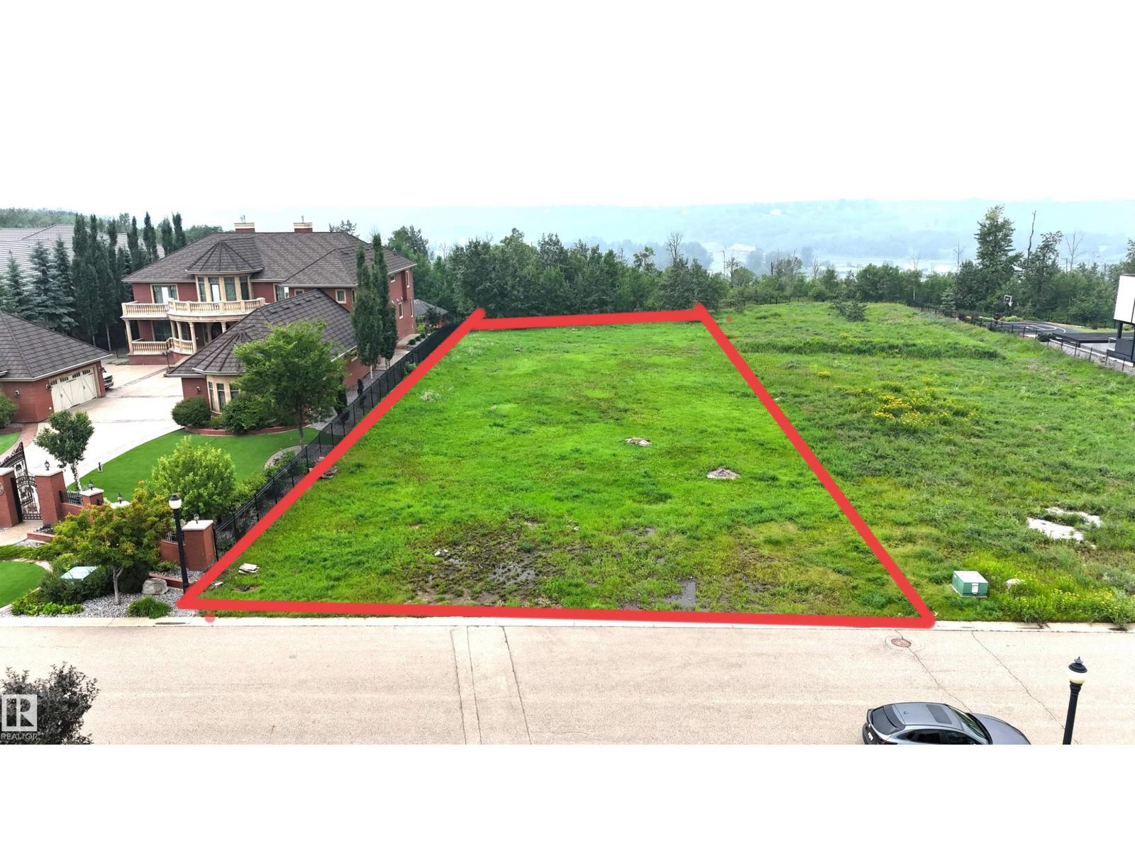 24 WINDERMERE DR SW