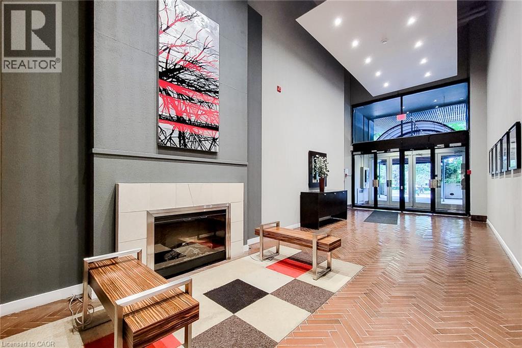 66 BAY Street S Unit# 414
