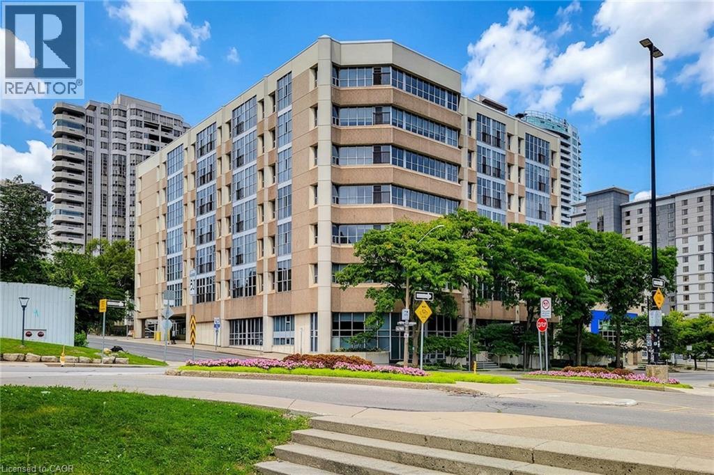 66 BAY Street S Unit# 414