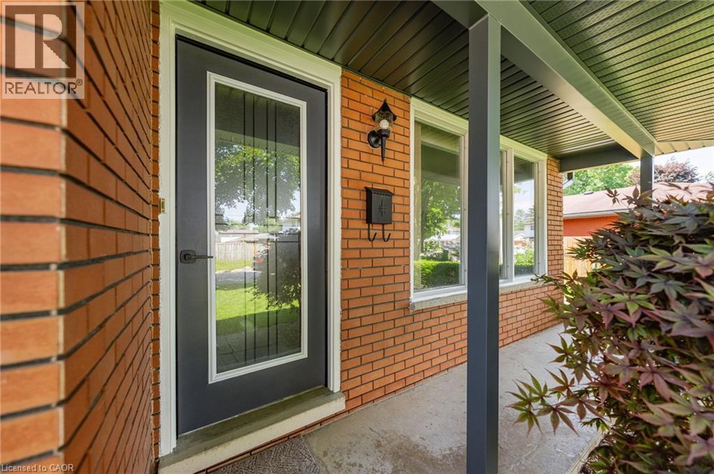 120 ARROWHEAD Crescent