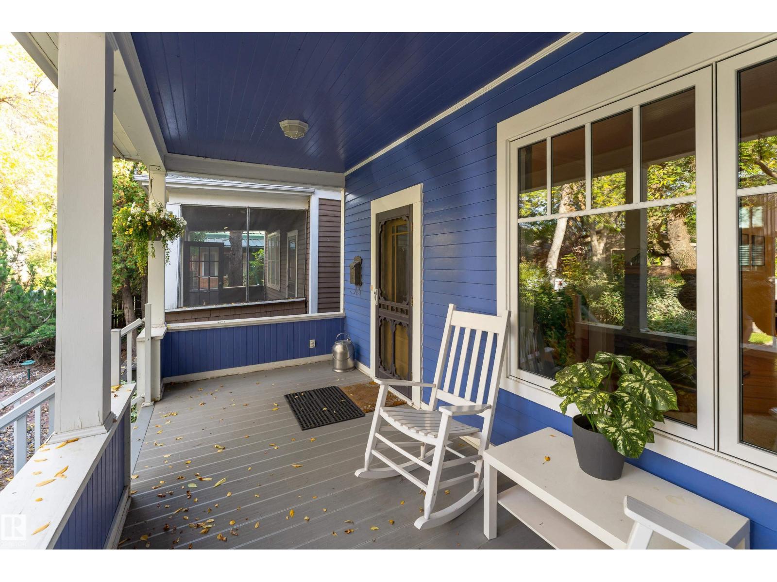 11225 127 ST NW