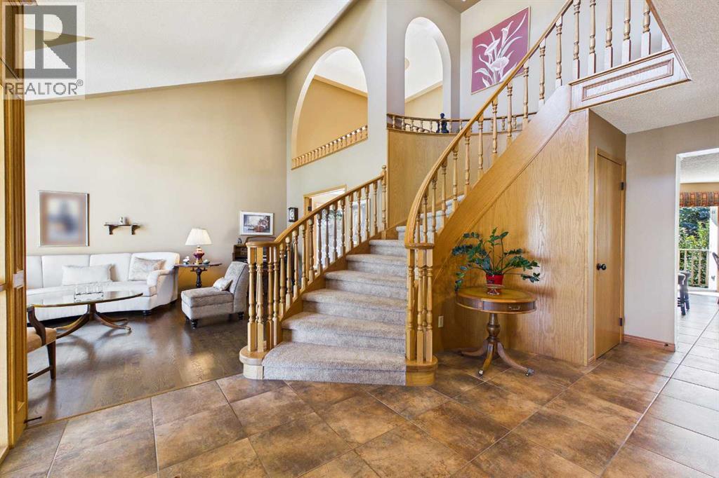 220 Varsity Estates Terrace NW