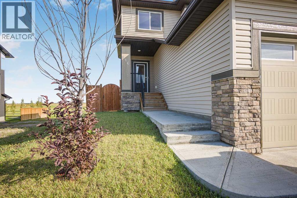 816 Lakewood Circle