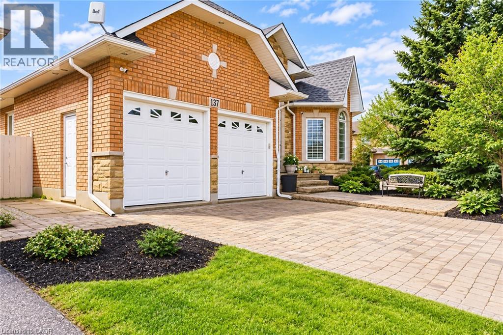 137 PINEHILL Drive