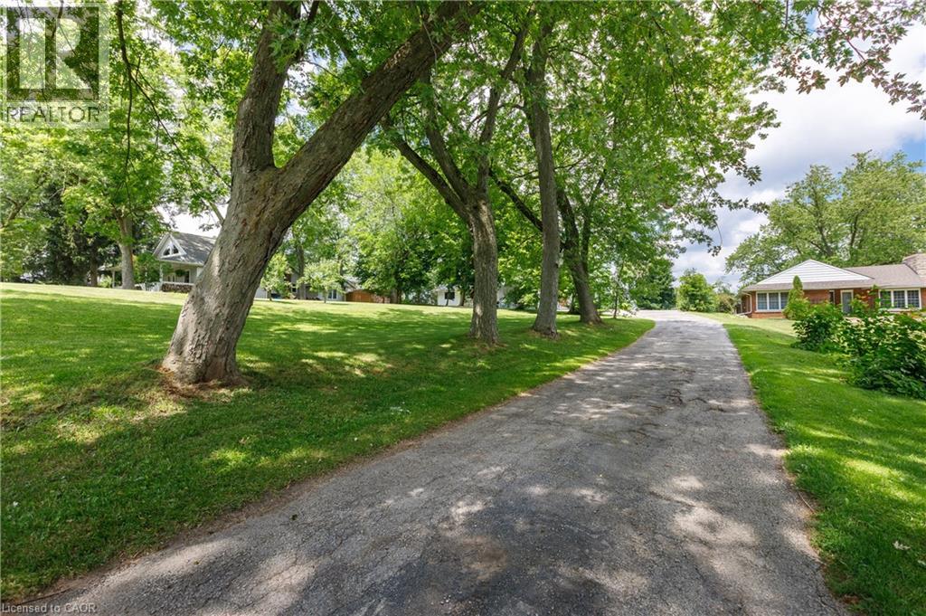 176 RIVERBANK Drive