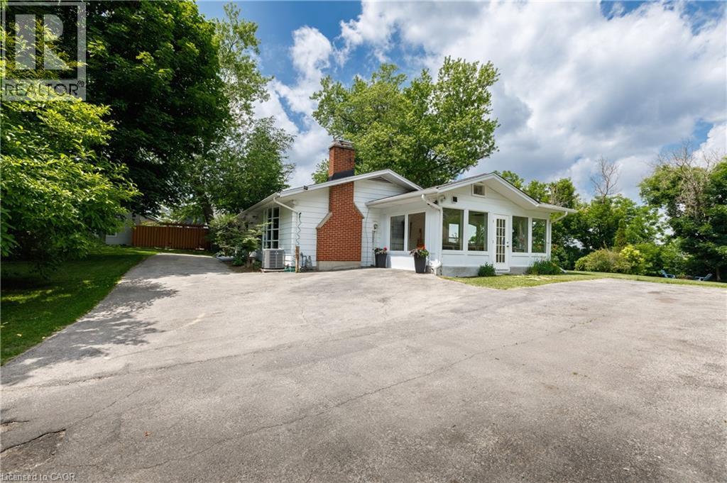 176 RIVERBANK Drive
