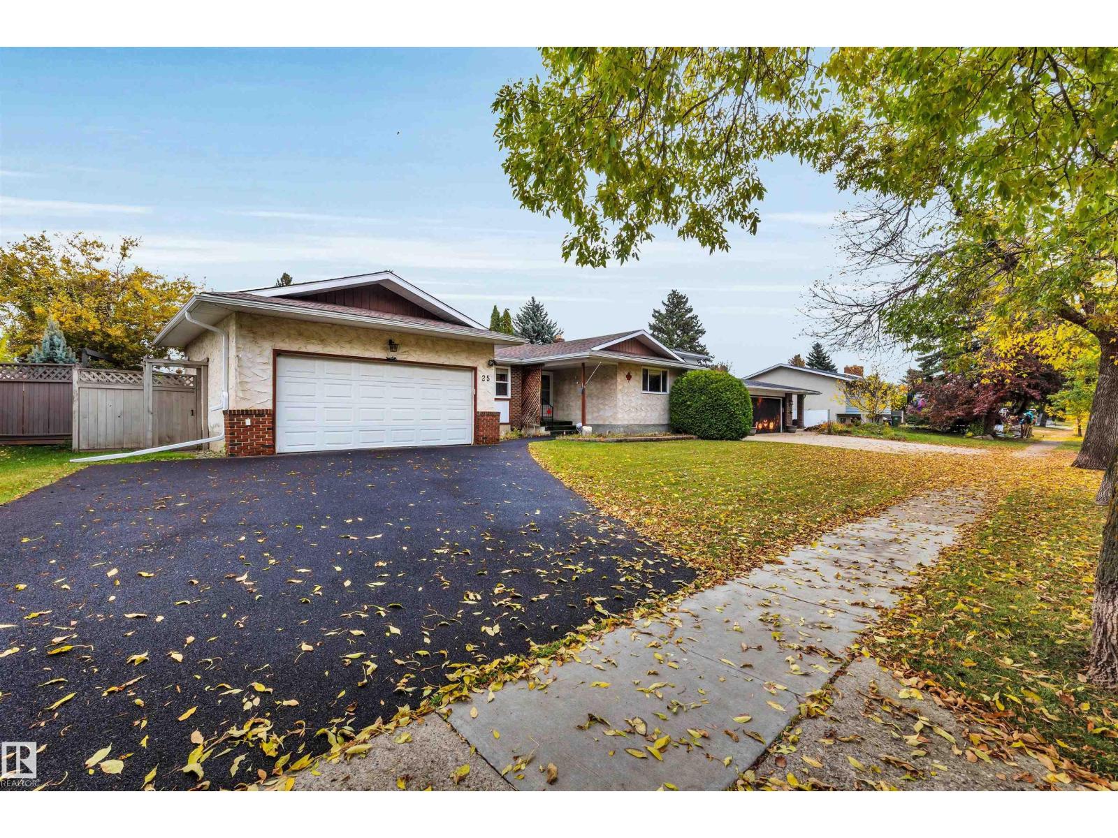 25 Attwood DR