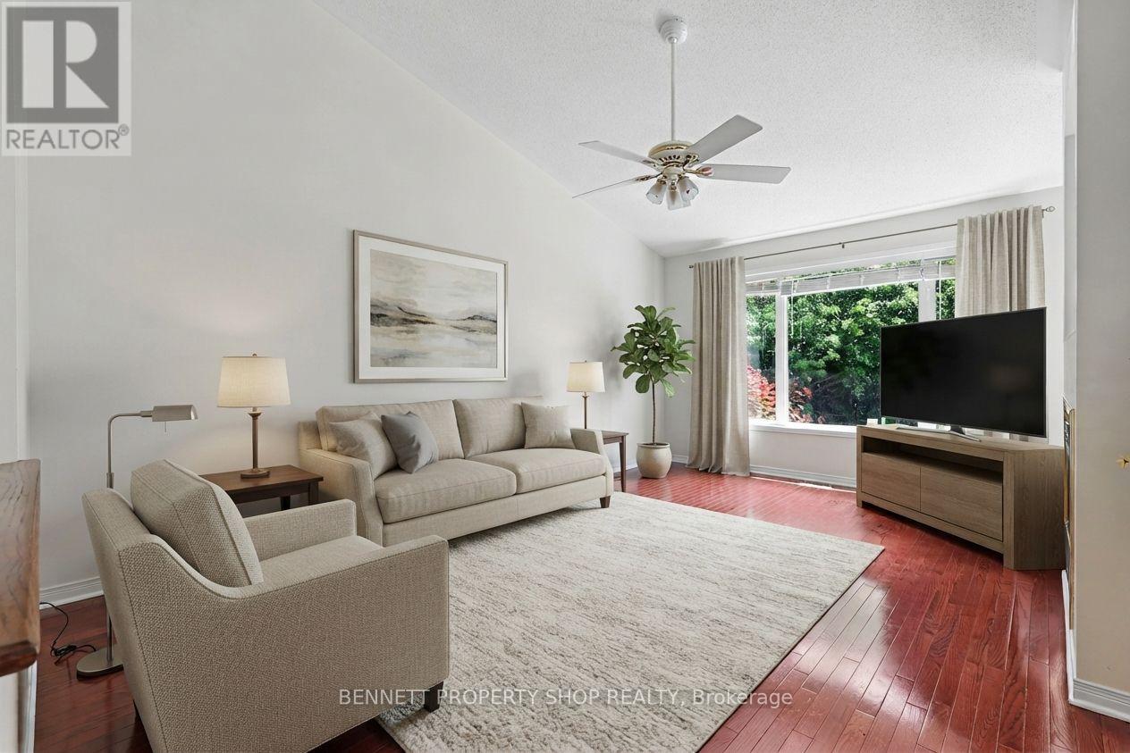 4 BURNSTEAD CRESCENT