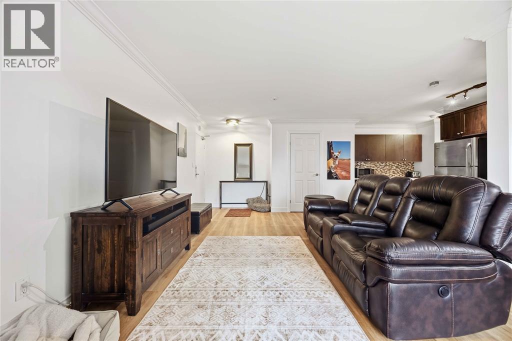 10 Derby LANE Unit# 108