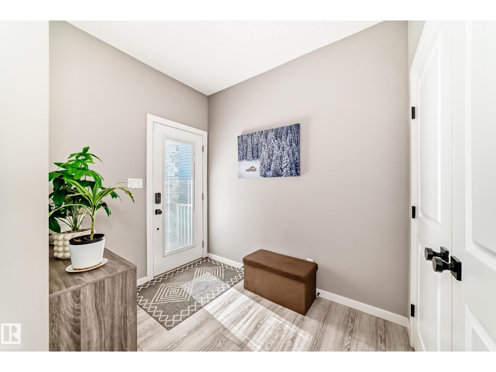 143 LARCH CR