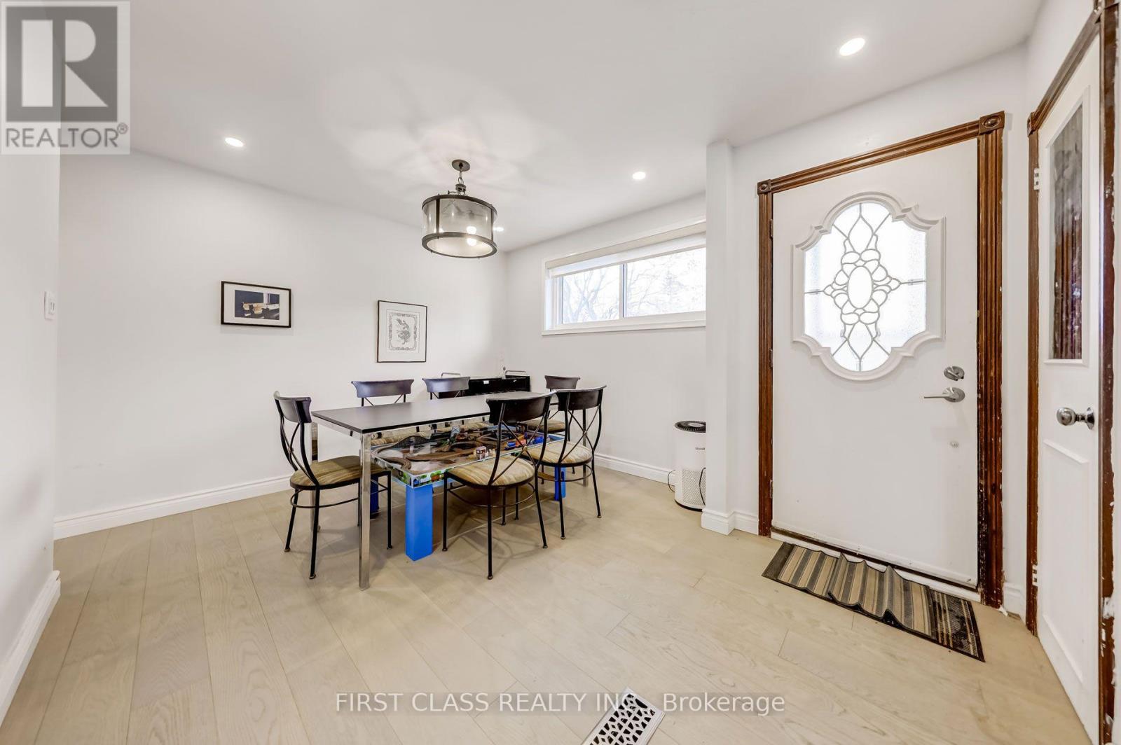 39 SEATON DRIVE