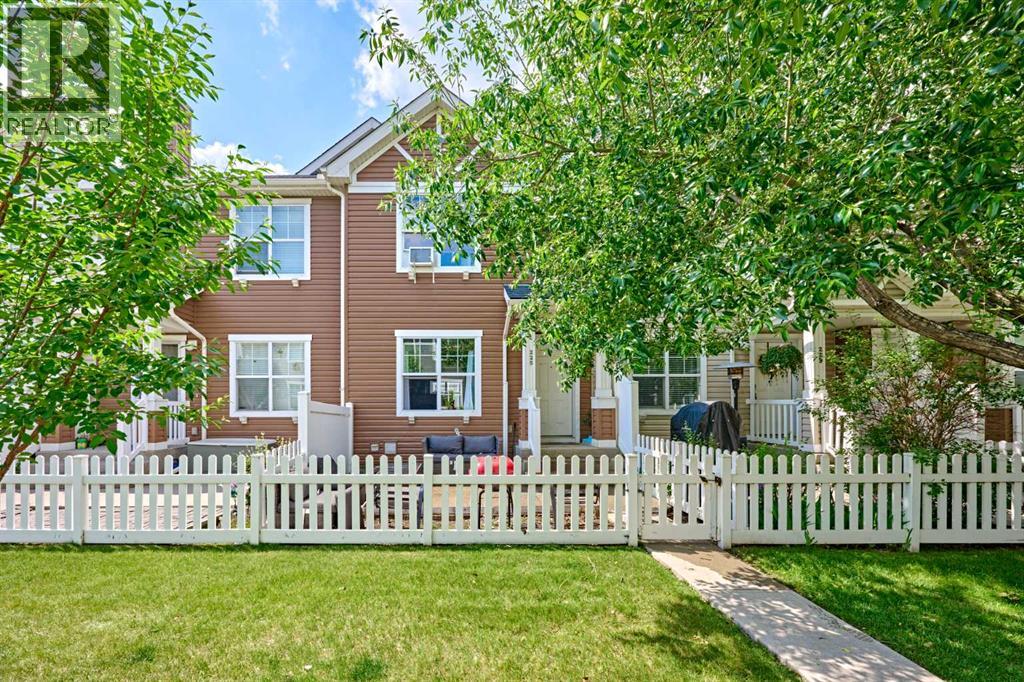 225 ELGIN Gardens SE