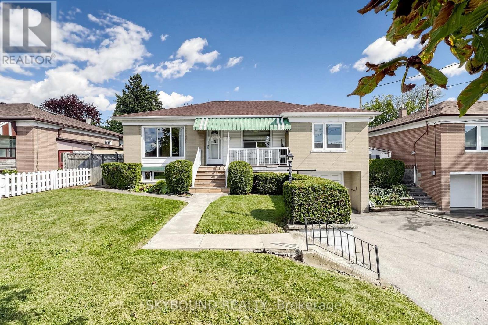 13 LISCOMBE ROAD