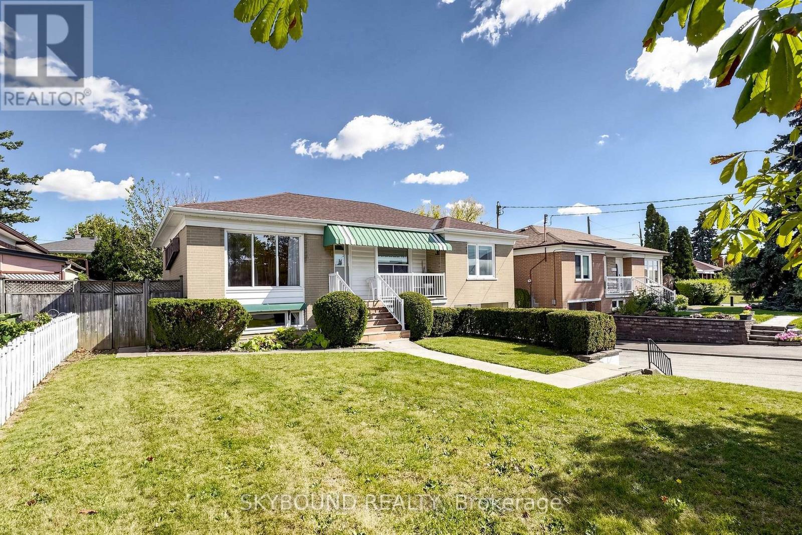 13 LISCOMBE ROAD