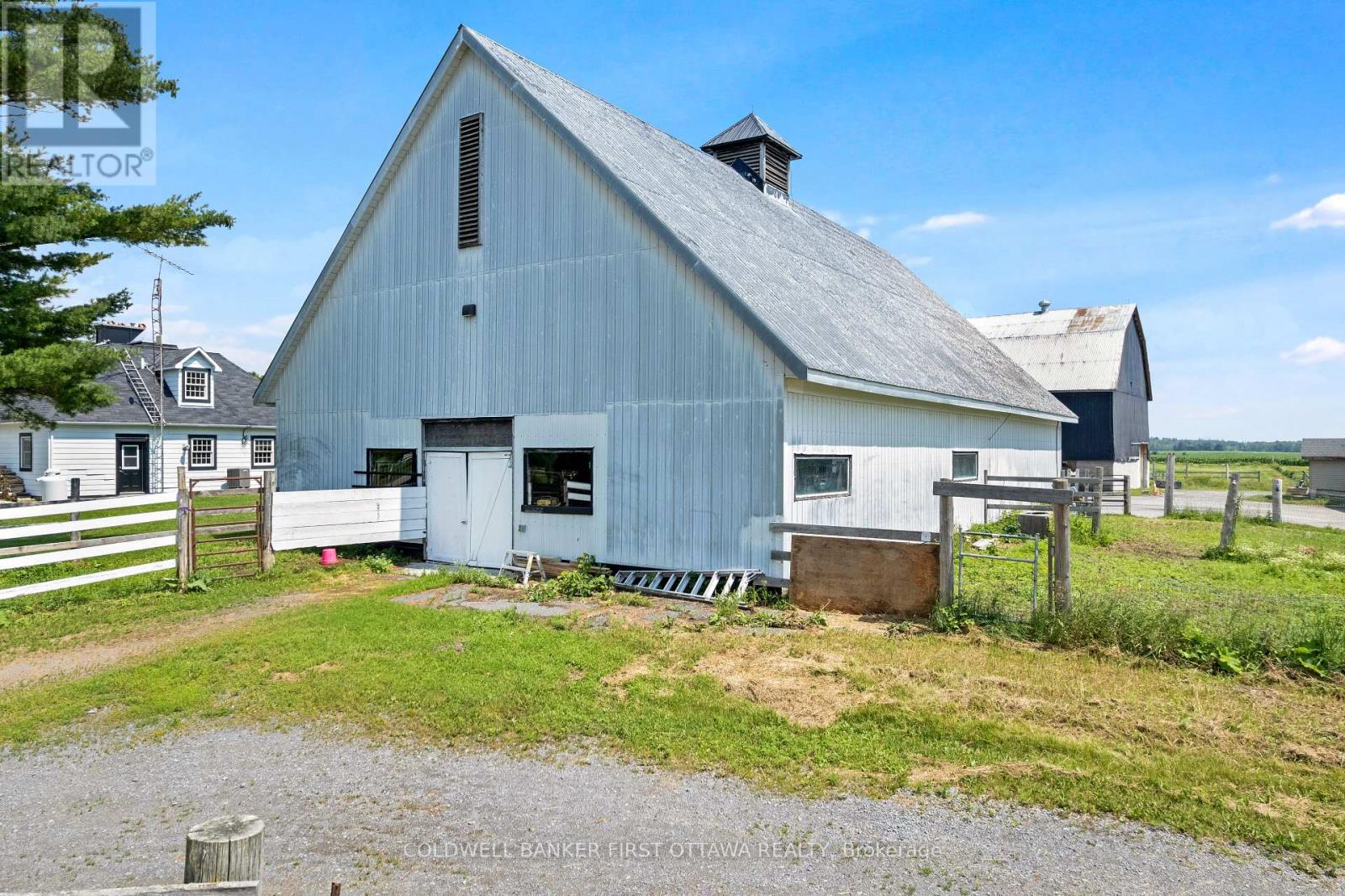 4655 APPLETON SIDE ROAD