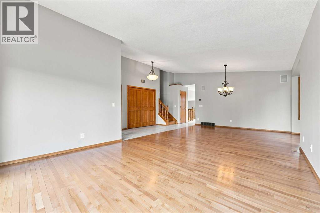 361 Santana Bay NW