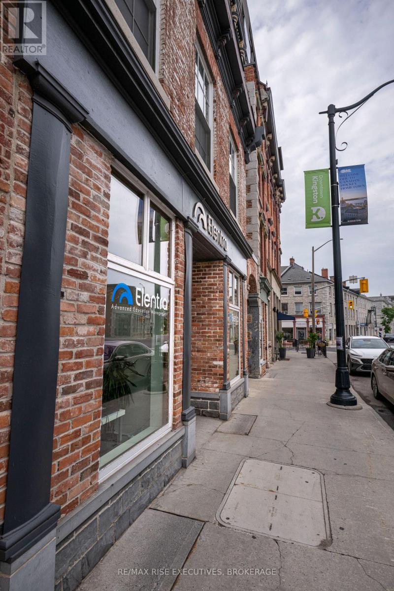 101 - 171 WELLINGTON STREET