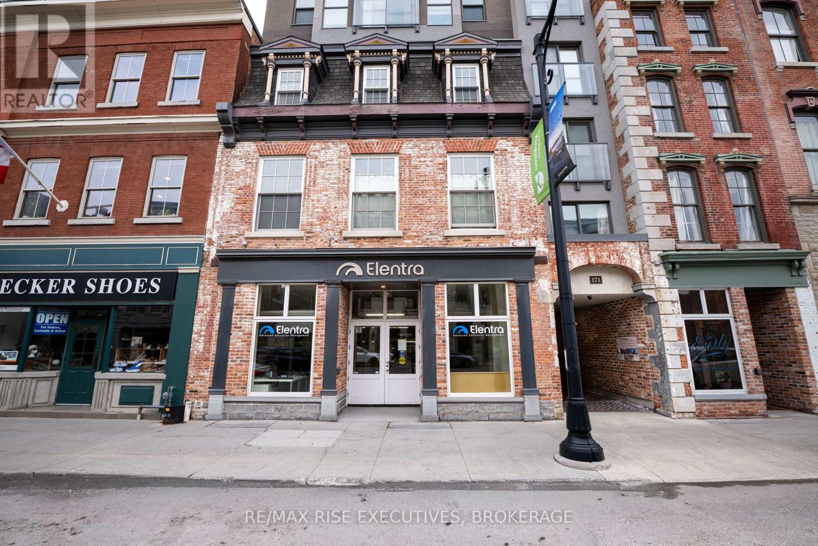 101 - 171 WELLINGTON STREET